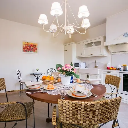I Tulipani Apt. 11 Апартаменты